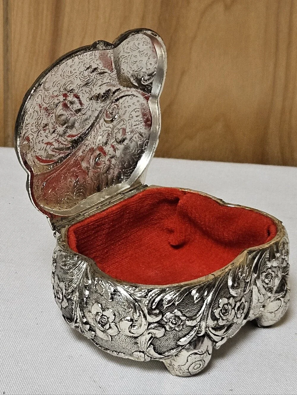 Vintage Silver-Plated Repoussé Trinket Box Ornate Raised Floral Pattern 3